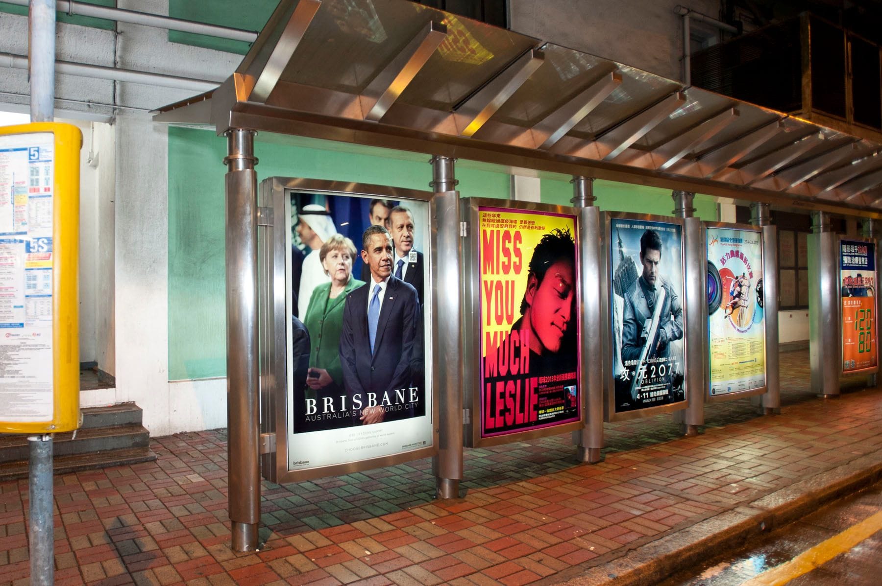 HONG KONG EXECUTIVES CHOOSE BRISBANE HONG KONG EXECUTIVES CHOOSE BRISBANE